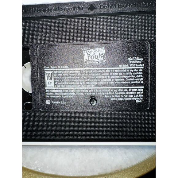 Disney’s Winnie the Pooh A Valentine For You VHS Vintage - Picture 4 of 4